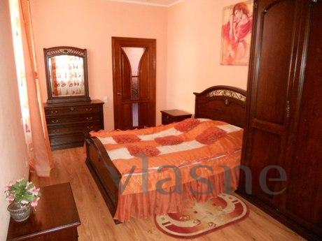 - 1 minute from the subway. - 75 square meter. - 6 beds. - A