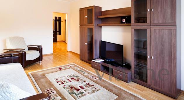 2 bedroom in the center of Novosibirsk, Novosibirsk - apartment by the day