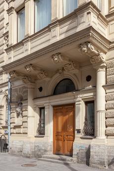 Apartments near the Hermitage, Saint Petersburg - apartment by the day