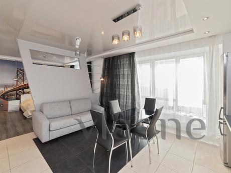 With designer renovated in the center, Yekaterinburg - apartment by the day