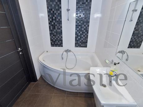 Luxury apartments in Botanica, Yekaterinburg - apartment by the day