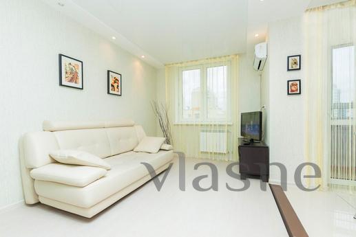 Luxury one-bedroom luxury apartment, located near the Southe
