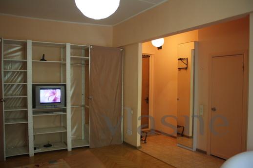 Cozy and clean apartment, Moscow - apartment by the day