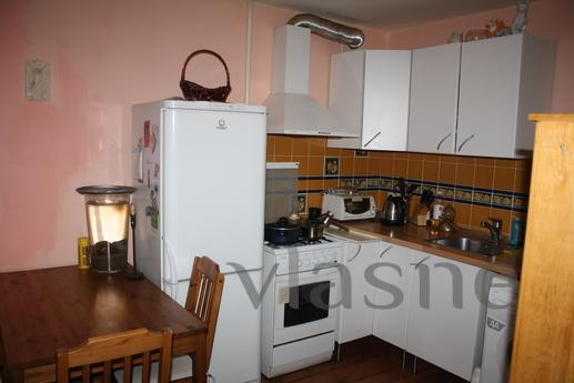 Studio apartment close to the metro yout, Moscow - apartment by the day