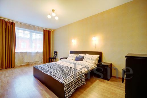 Cozy 2-bedroom apartment in the center of St. Petersburg wit