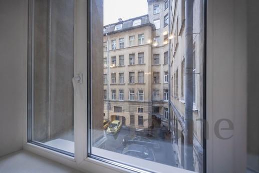 Spacious 2-bedroom flat on Chaykovskogo, Saint Petersburg - apartment by the day