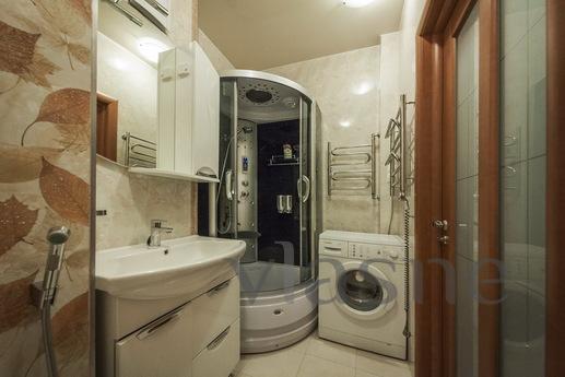 2-room flat with parking in the center, Saint Petersburg - apartment by the day