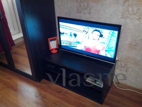 apartment in a quiet location, Novosibirsk - apartment by the day