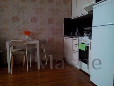apartment in a quiet location, Novosibirsk - apartment by the day