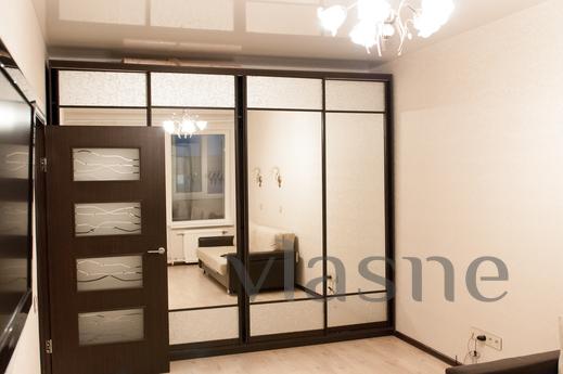 Very cozy studio apartment within walking distance of Metro 