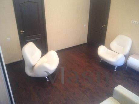 Comfortable apartment in the metro, Saint Petersburg - apartment by the day
