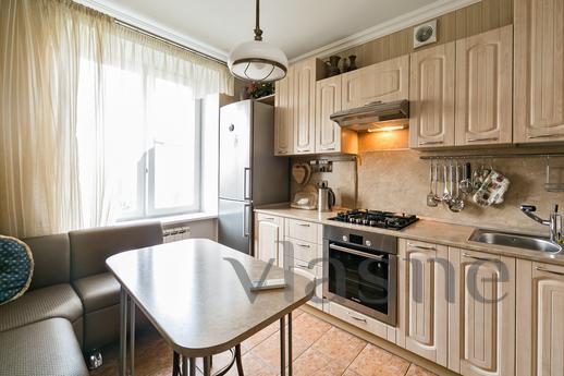 Maria Ulyanova 12, Moscow - apartment by the day