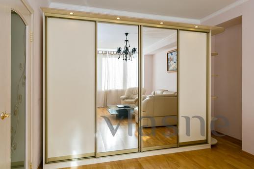 Daily new Arbat 16, Moscow - apartment by the day
