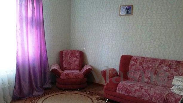 Apartment near the subway, a new house, Novosibirsk - apartment by the day