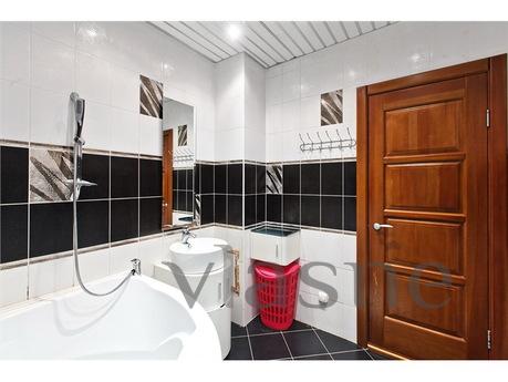 Two-bedroom apartment, Tyumen - apartment by the day