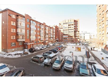 Two-bedroom apartment, Tyumen - apartment by the day