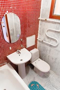Cozy studio at the Zoo, near the metro, Novosibirsk - apartment by the day