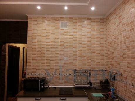 Modern and cozy 1 bedroom apartment, Krasnodar - apartment by the day