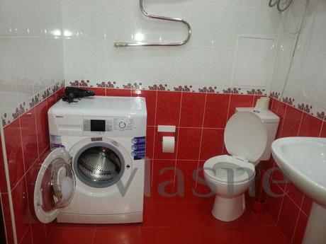The apartment is in the prestigious area, Krasnodar - apartment by the day