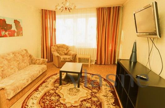 Rent 2-bedroom cozy apartment, Tyumen - apartment by the day