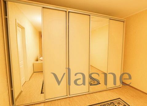 Rent 2-bedroom cozy apartment, Tyumen - apartment by the day